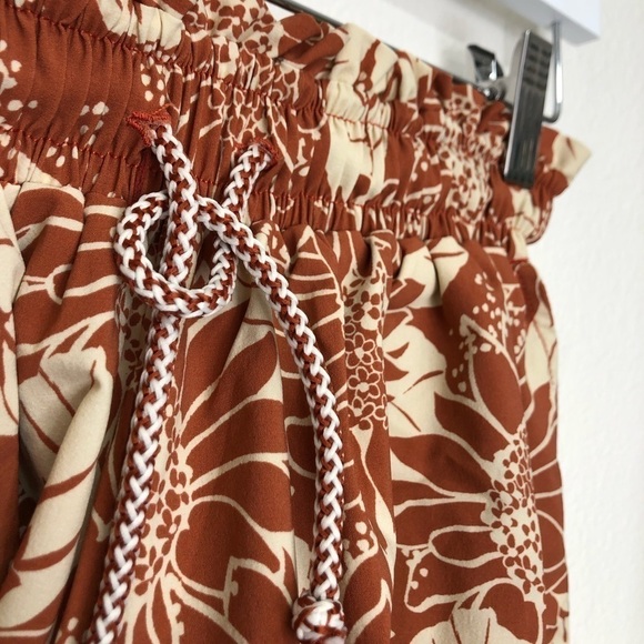 Madewell Floral High Waisted Shorts - Picture 4 of 5